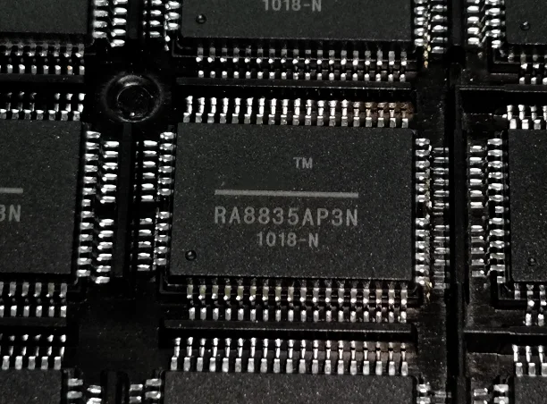 Для детей возрастом от 5 до 10 шт. Новый RA8835P3N RA8835AP3N QFP 60 ЖК дисплей драйвер
