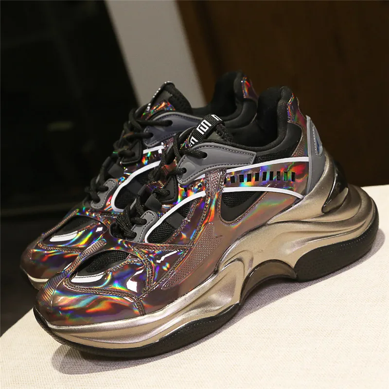 Женские кроссовки увеличивающие рост для активного отдыха спортивные