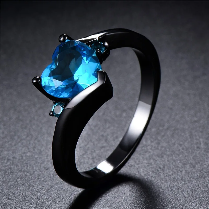 

Woman Rings Korean Fashion Gothic Accessories Love Aquamarine Zircon Black Gold Heart-Shaped Ring Gold Jewelry Engagement Ring