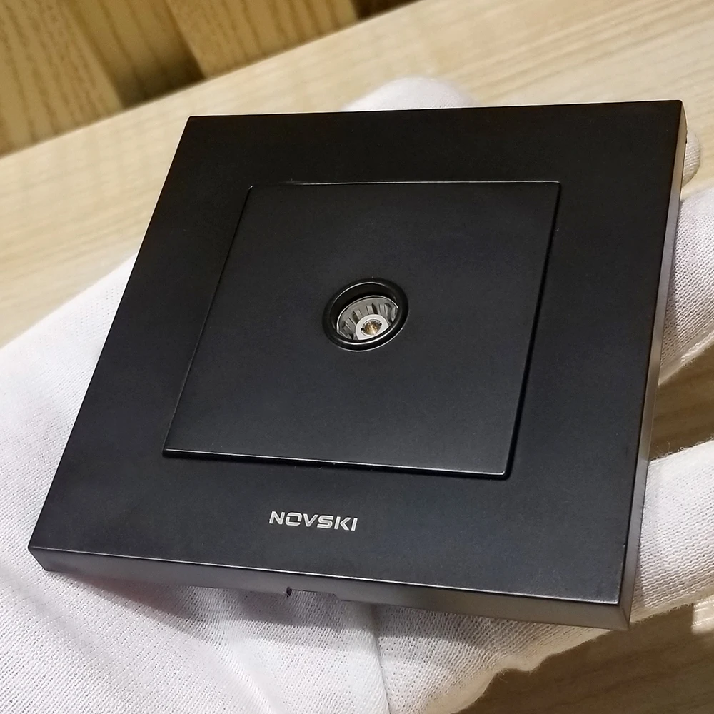 Настенная ТВ-антенна с посеребренным покрытием черная панель из поликарбоната