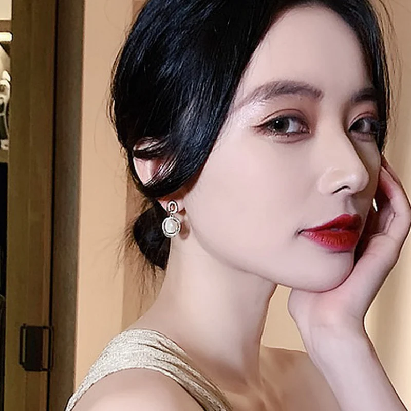 

2021 New Simple Earrings Korean Temperament Retro Delicate Elegant Earring Women Crystal Trendy Zircon Bohemian Earrings Jewelry