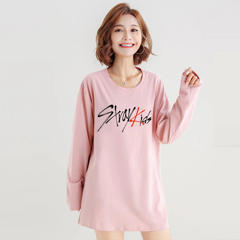 Футболка женская оверсайз с длинным рукавом и графическим принтом весна