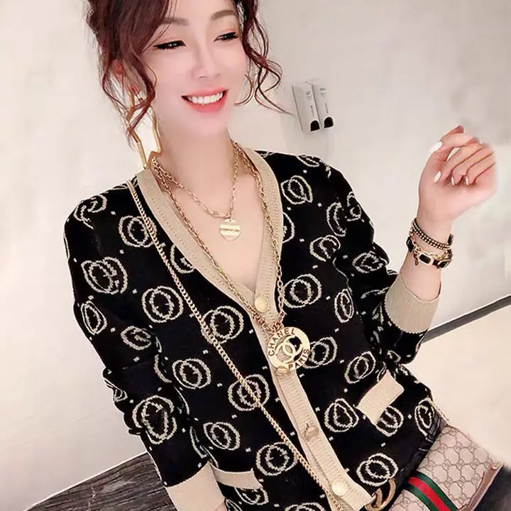 

2021 new knitted cardigan women's spring and autumn fashion color contrast loose casual single breasted sweater