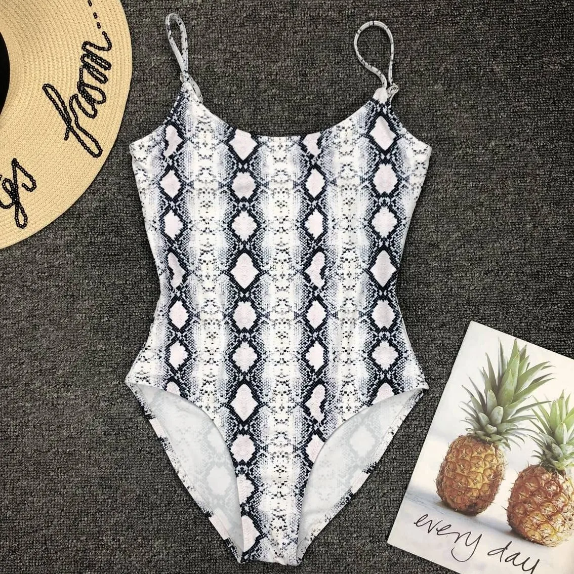 

New women's one piece swimsuit leopard print sexy Swimsuit Bikini all in one swimsuit 985