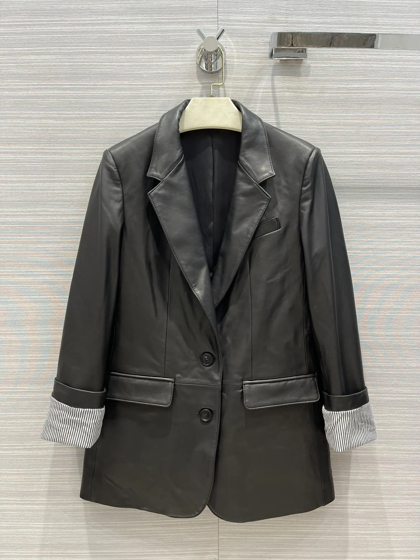 

Высококачественный Женский однотонный костюм из овечьей кожи с длинными рукавами и лацканами, 2021