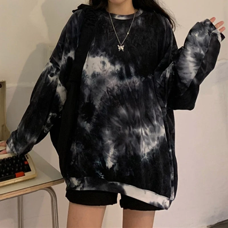 

Women Boyfriend Style Hip Hop Oversize O Neck Tie Dye Casual T-shirt Loose Pullover Streetwear Tee Top 2021 NEW