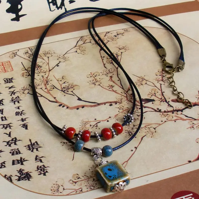 Простое модное двухслойное керамическое ожерелье с подвеской из бисера в