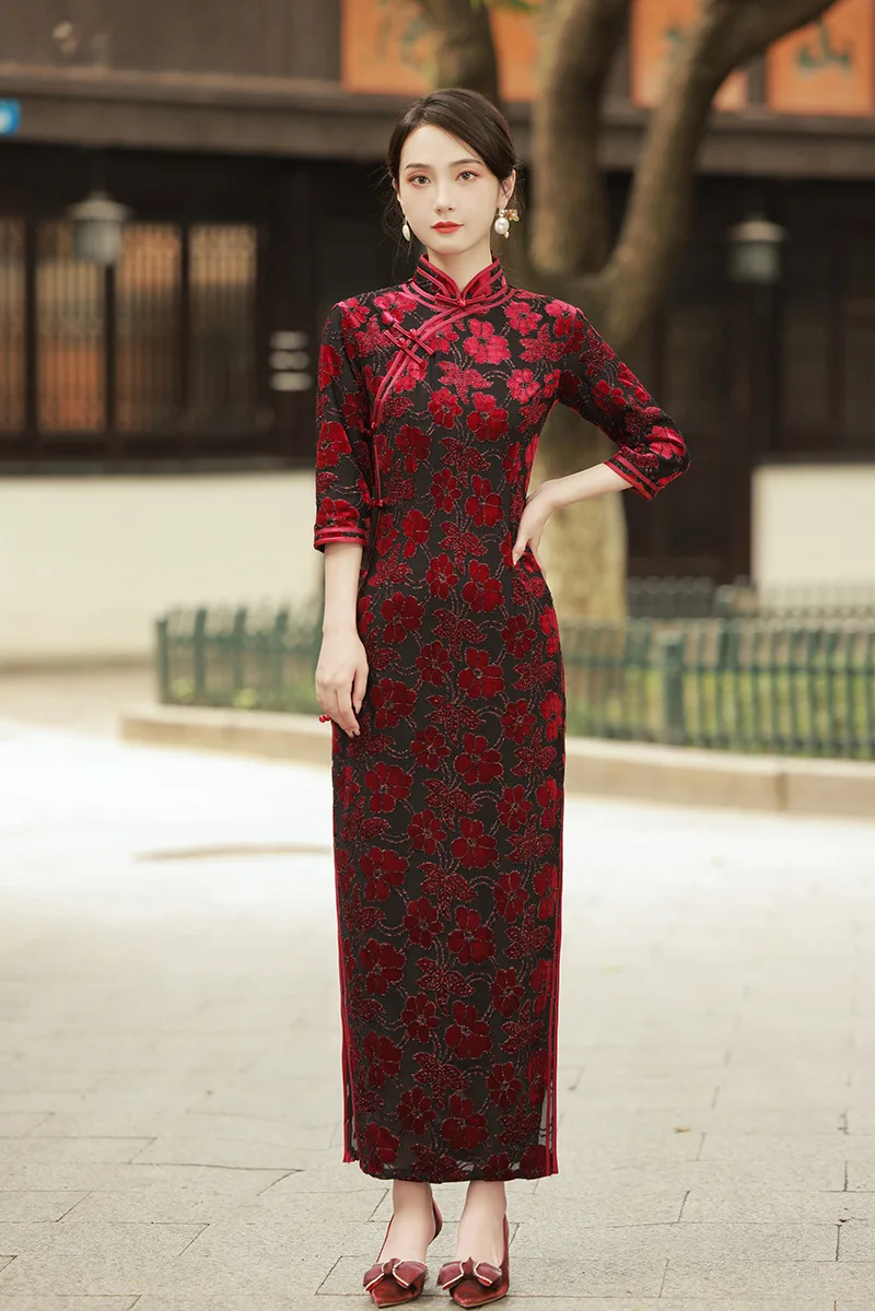 

Autumn Women Seven Points Sleeve Jacquard Chenille Long Qipao Elegant Orientale Mandarin Collar Velour Cheongsam Oversize 4XL
