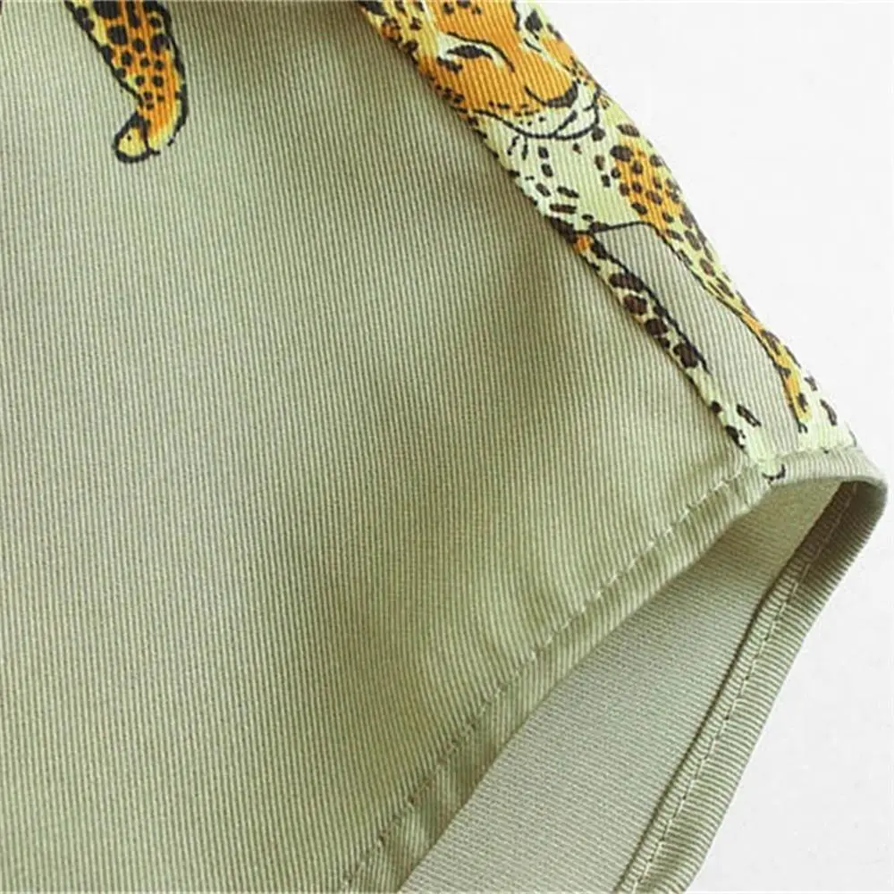 Женская свободная рубашка с леопардовым принтом осенняя Вертикальная отложным