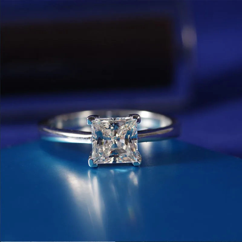 FUN-BEAUTY 2020 New Ladies Ring Simple Temperament Princess Style Square Four Claw Zircon | Украшения и аксессуары
