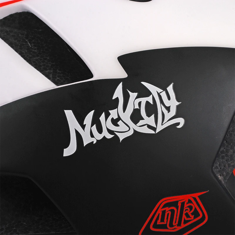 Шлем велосипедный NUCKILY с интегрированным формованием шлем для дорожного и