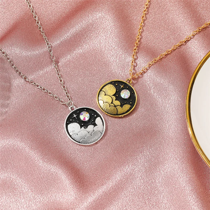 

Color Cartoon Moon Cloud Round Pendant Necklace Creative Retro Personality Jewelry