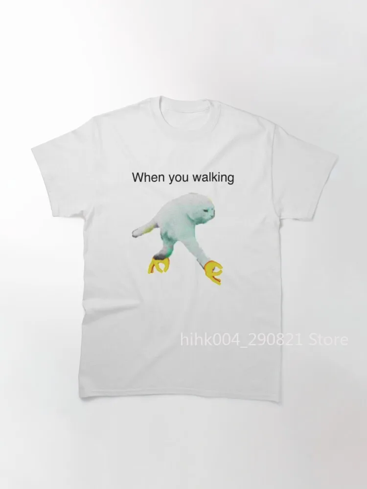 

Классическая футболка с изображением сырых мемов при ходьбе