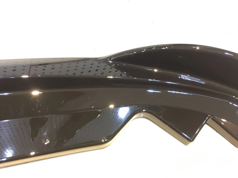 

Front Bumper Lip Spoiler Splitter Cover Trim For Cadillac ATS 2015 2016 2017 2018 Gloss Car Exterior Wing Kit Auto Accessories