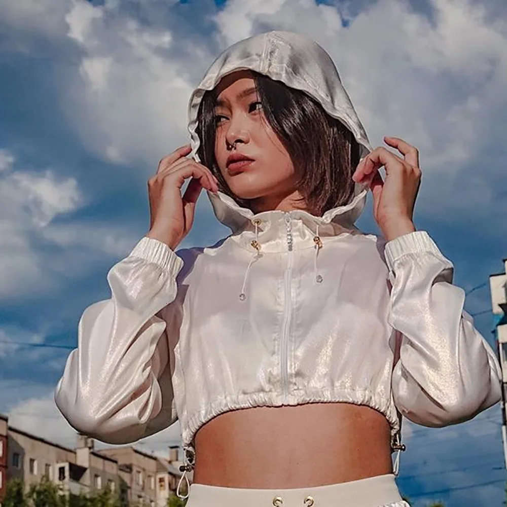 Осенние новые женские с длинными рукавами капюшоном короткие сексуальные топы