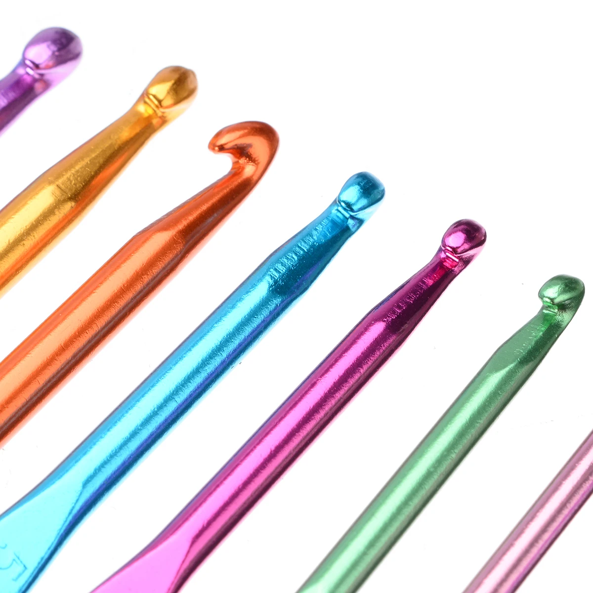 

New Arrivals 14Pcs Aluminum Crochet Hooks Needles Sewing Yarn Knit Set Multi Color Knitting Accessories