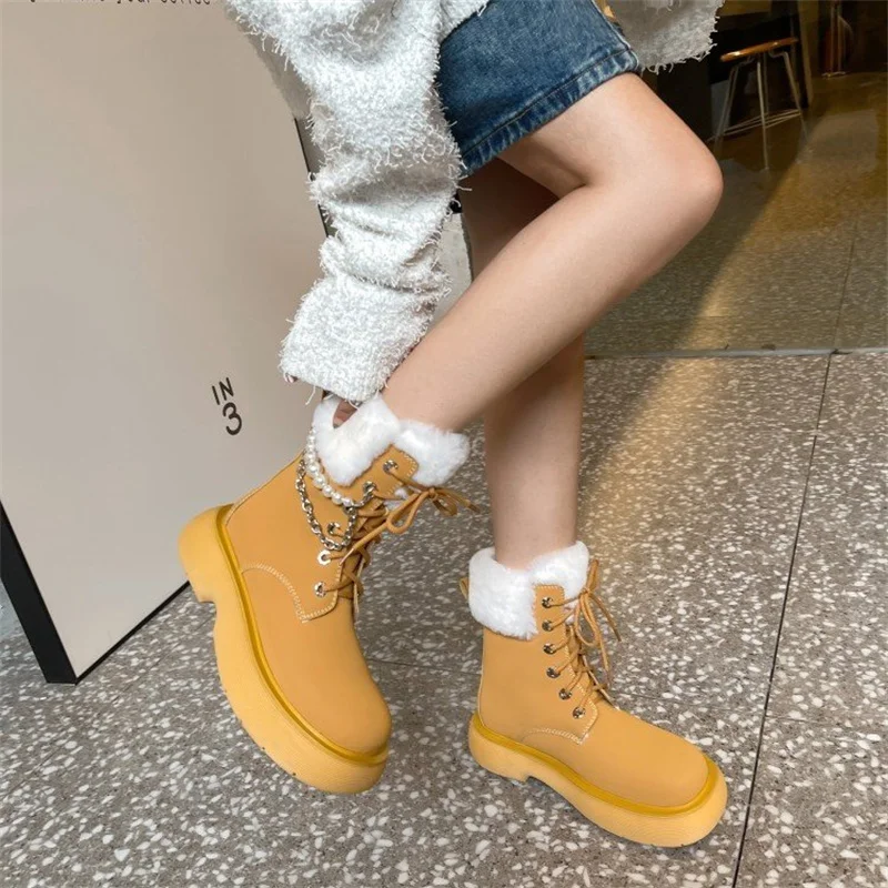 

2021autumn and winter new thick-soled short boots women's round toe lace-up chain and velvet mid-heel British style Martin boots