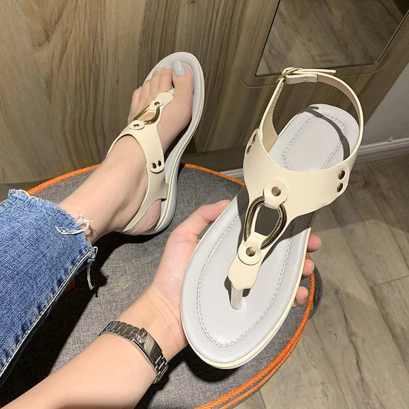 

Ladies Rivet Sandals 2022 Summer Beach Slippers for Women Sandals Flip Flops Ladies Crystal Beach Sliders Casual Slippers Shoes
