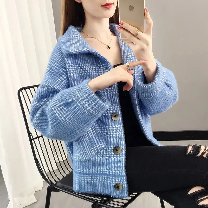 

Women 2021 Spring Autumn New Knitted Cardigan Jackets Female Loose Short Coats Ladies Imitation Mink Velvet Plaid Overcoats M294