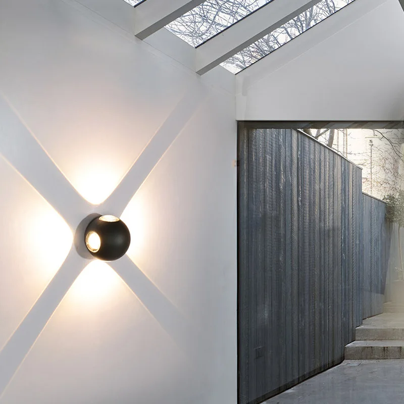 Четырехстороннее освещение открытый настенный светильник IP54 Водонепроницаемый