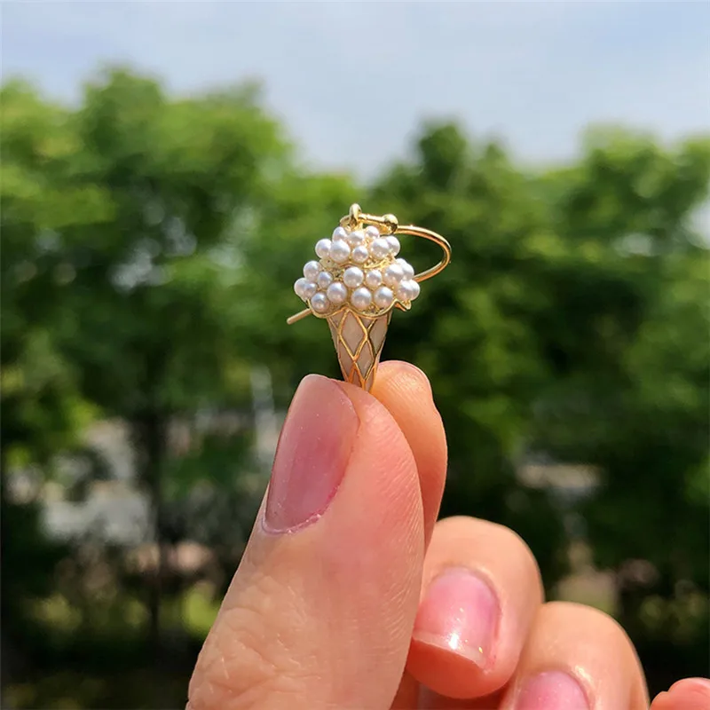 Модные маленькие серьги в виде геометрических элементов милые романтичные