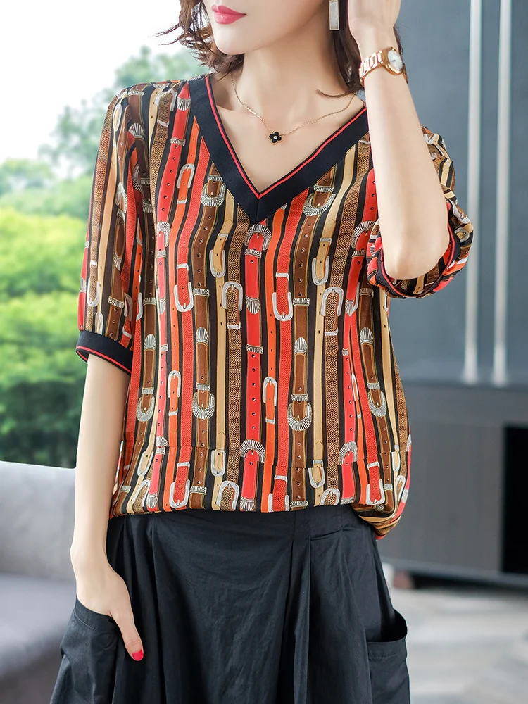 

Silk short-sleeved T-shirt and half-sleeved summer 2021 new spring loose-bodied silk jacket