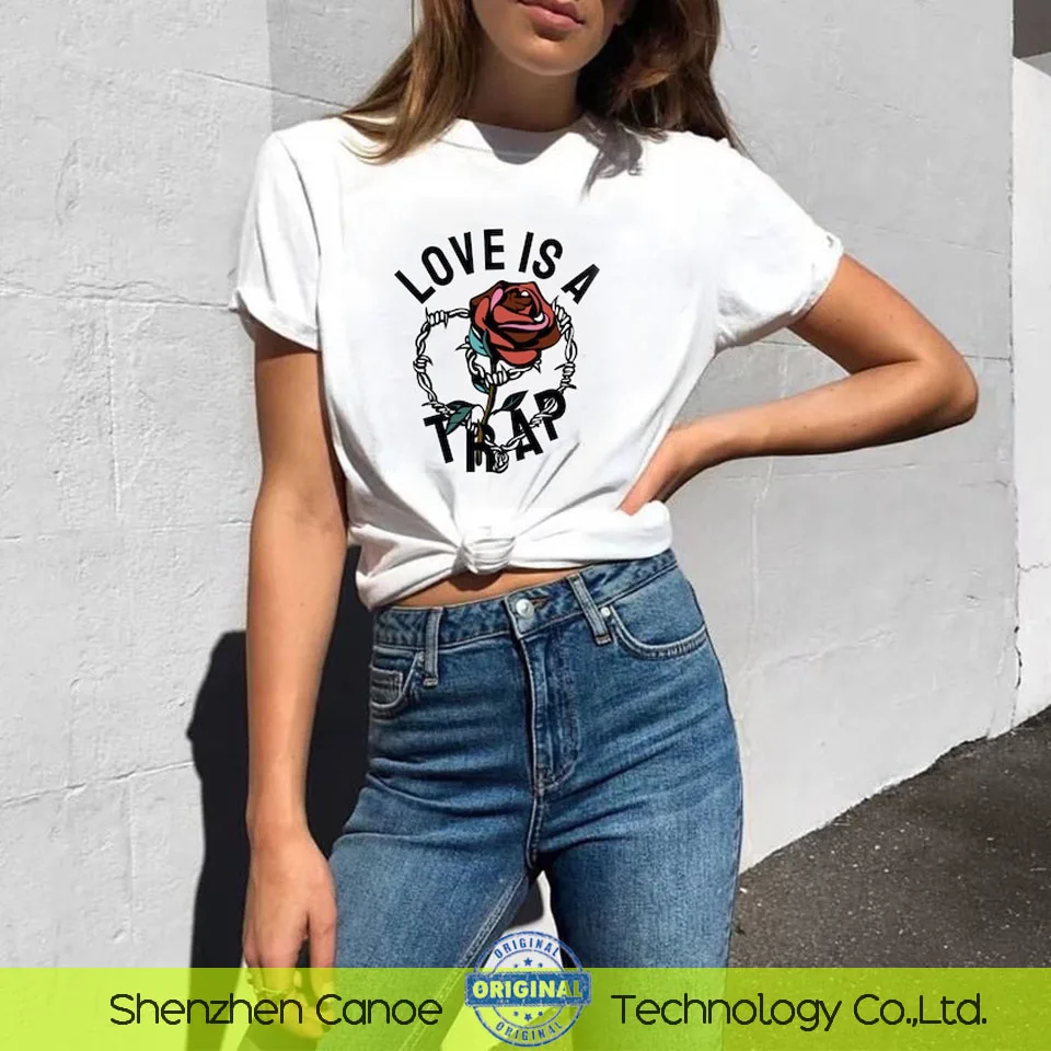 Женская футболка с принтом в виде цветов и змей белая Повседневная стиле