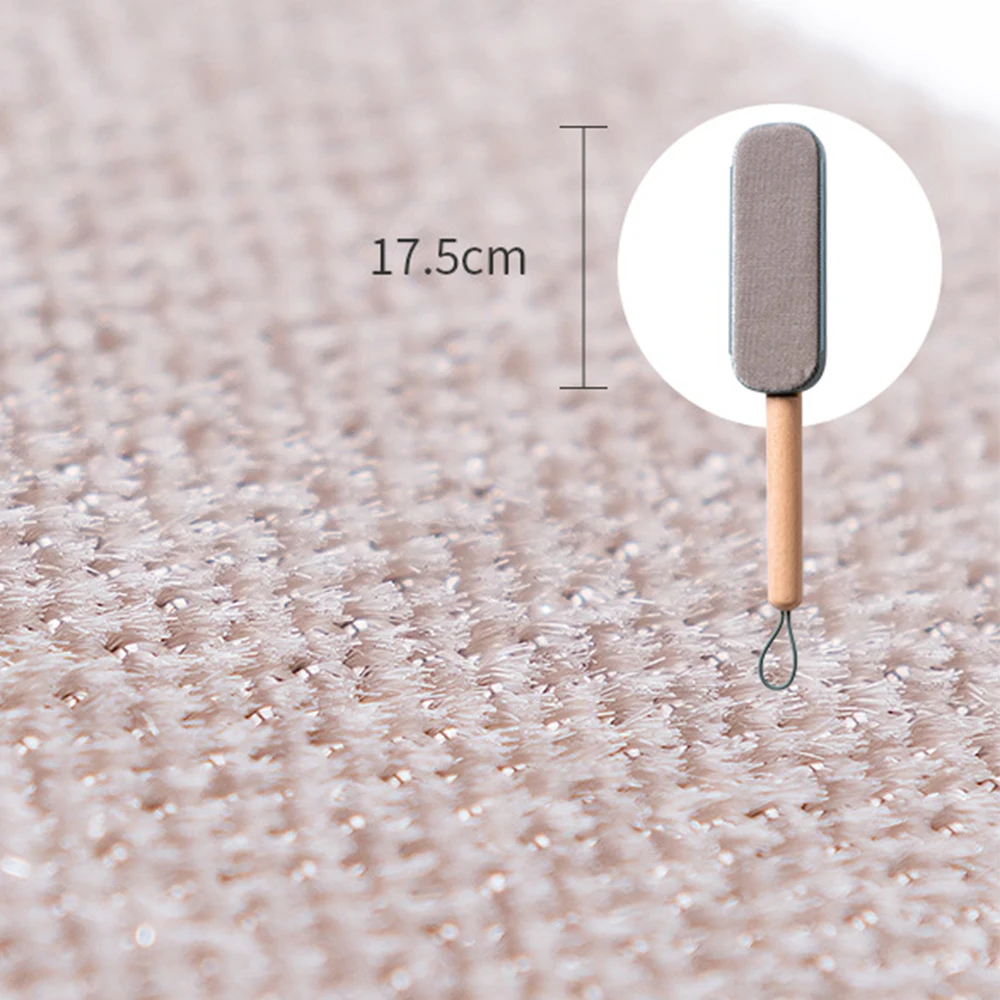 

Lectrostatic Adsorption Dust Removal Brush Beech Handle Lint Rollers Pet Hair Remover Home Cleaning Accessories For Clothes Bed