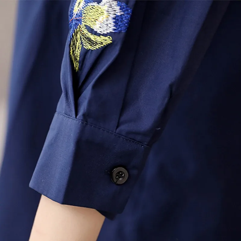 

Vintage embroidered women shirts tops in spring slim elegant three quarter sleeve square collar floral shirts women 2019