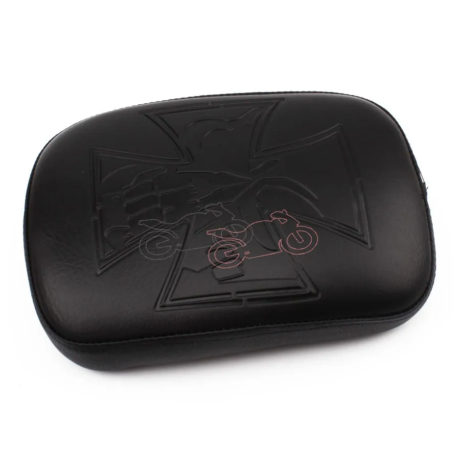 Кожаная накладка на заднюю панель с поперечным логотипом заднее крыло 8 присосок