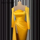 Золотисто-желтые атласные вечерние платья с длинным рукавом, Формальные платья для выпускного вечера с разрезом сбоку, шикарные коктейльные платья для вечеринки, вечернее платье