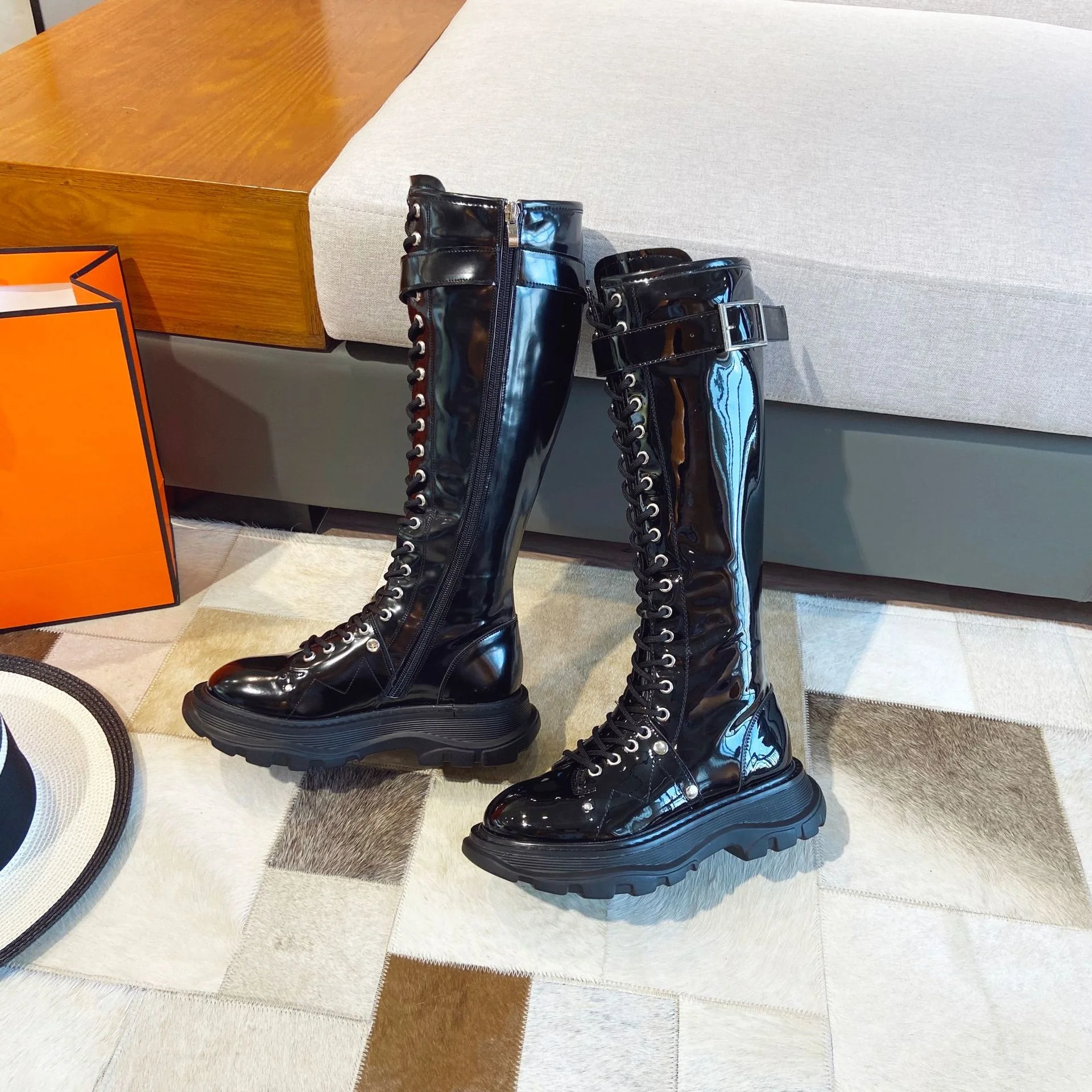 

Women's Winter Shoes High Boots Leather Hidden Heels Women Knee-High Boots Fashion Zip Female Long Boot Women Warm Winter Shoes