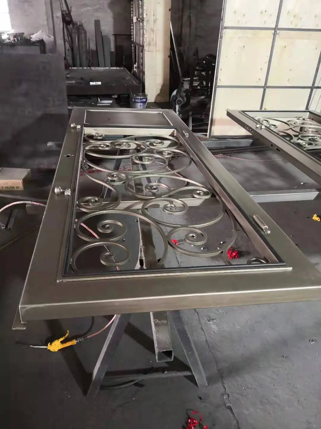 

Hot Sale Wrought Iron Front Entry Doors EXW Shanghai Factory Price Shipping Cost Extra Hc-id79