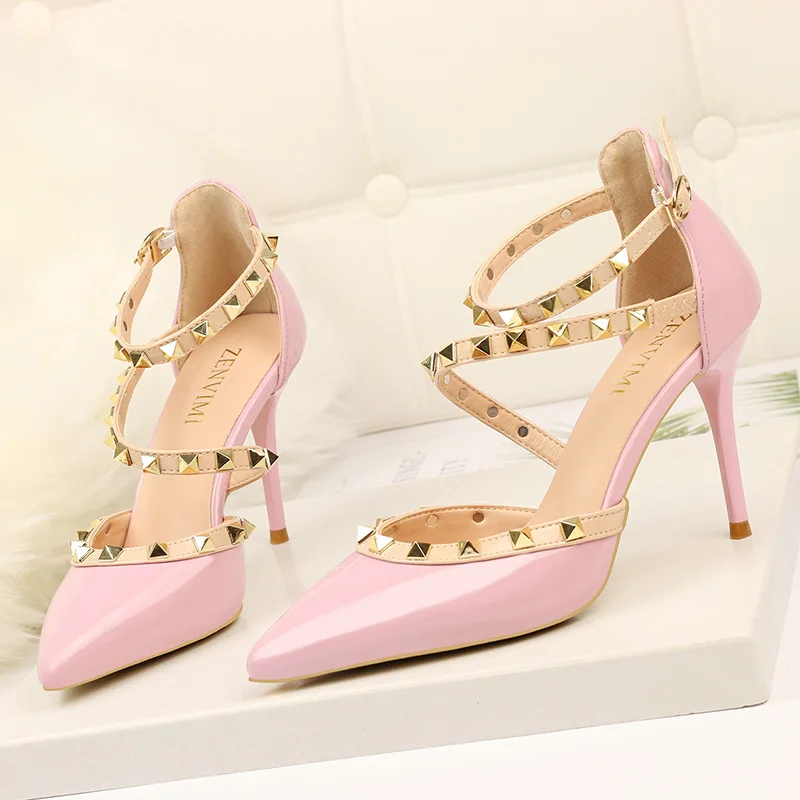 Туфли-лодочки женские с заостренным носком на высоком каблуке и платформе | Обувь