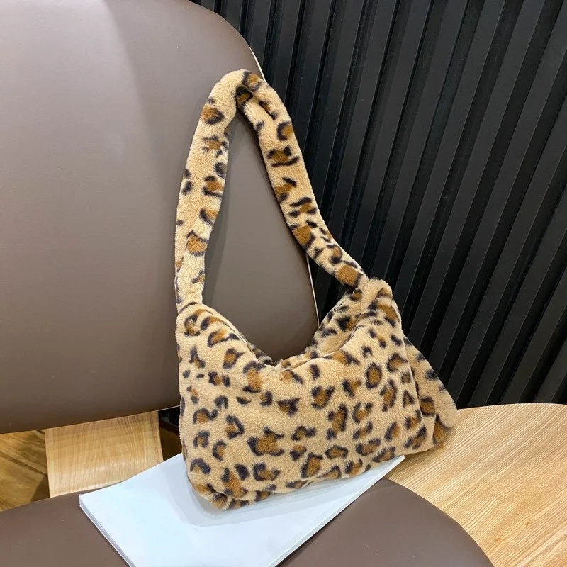 2021 Модные женские плюшевые сумки через плечо с цветочным узором элегантные под