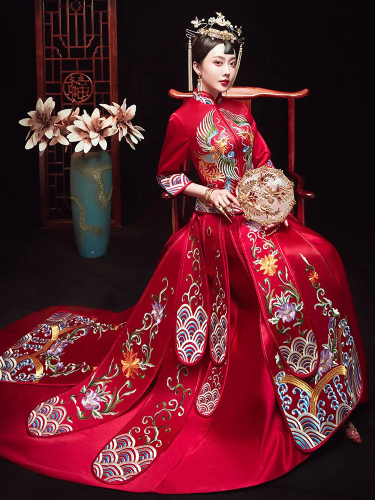 

High-end Chinese Traditional Wedding Dress Long Cloak Embroidery Cheongsam Stylish Elegant Bride Vintage китайская одежда