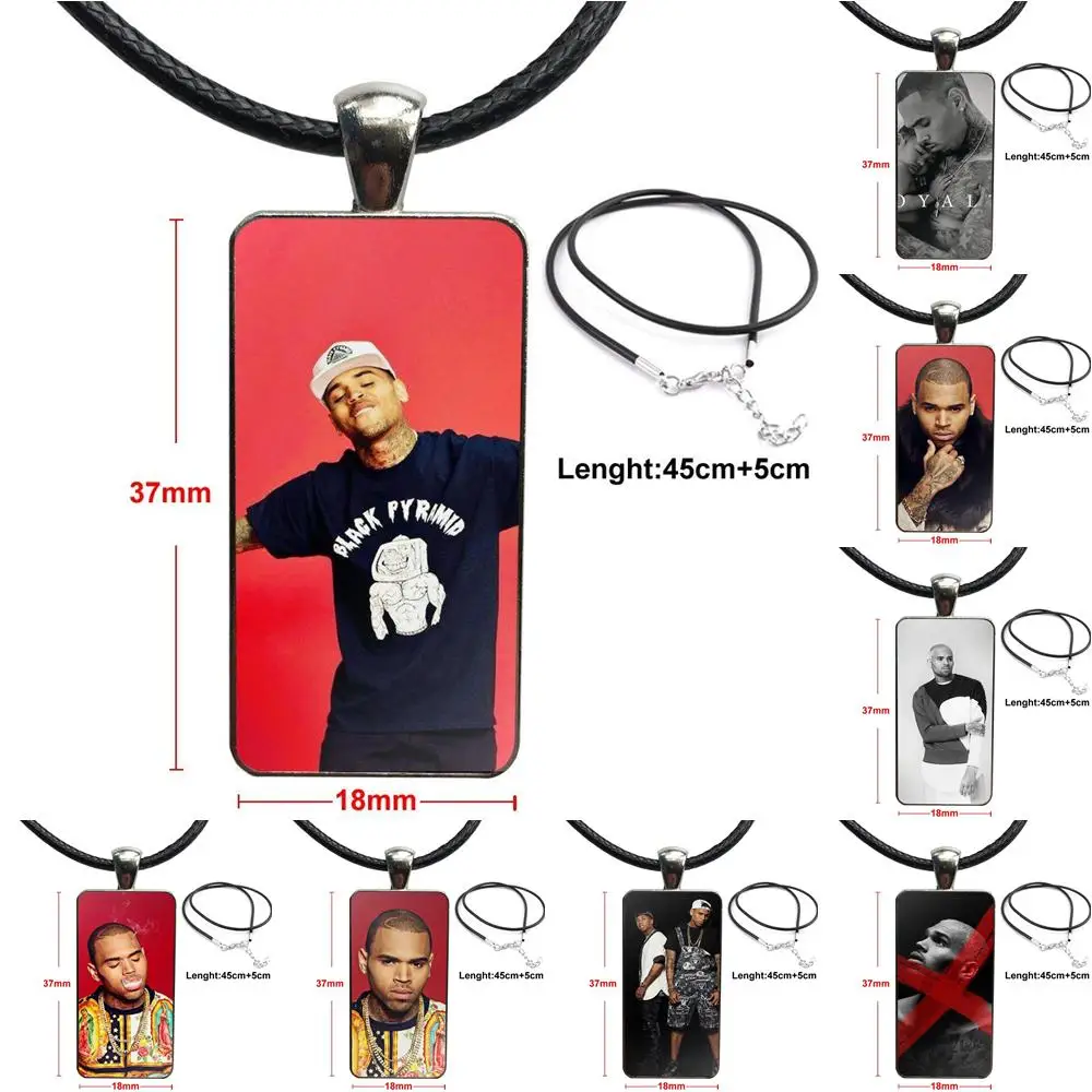 Женское ювелирное изделие с татуировкой и стальным покрытием из кабошона |