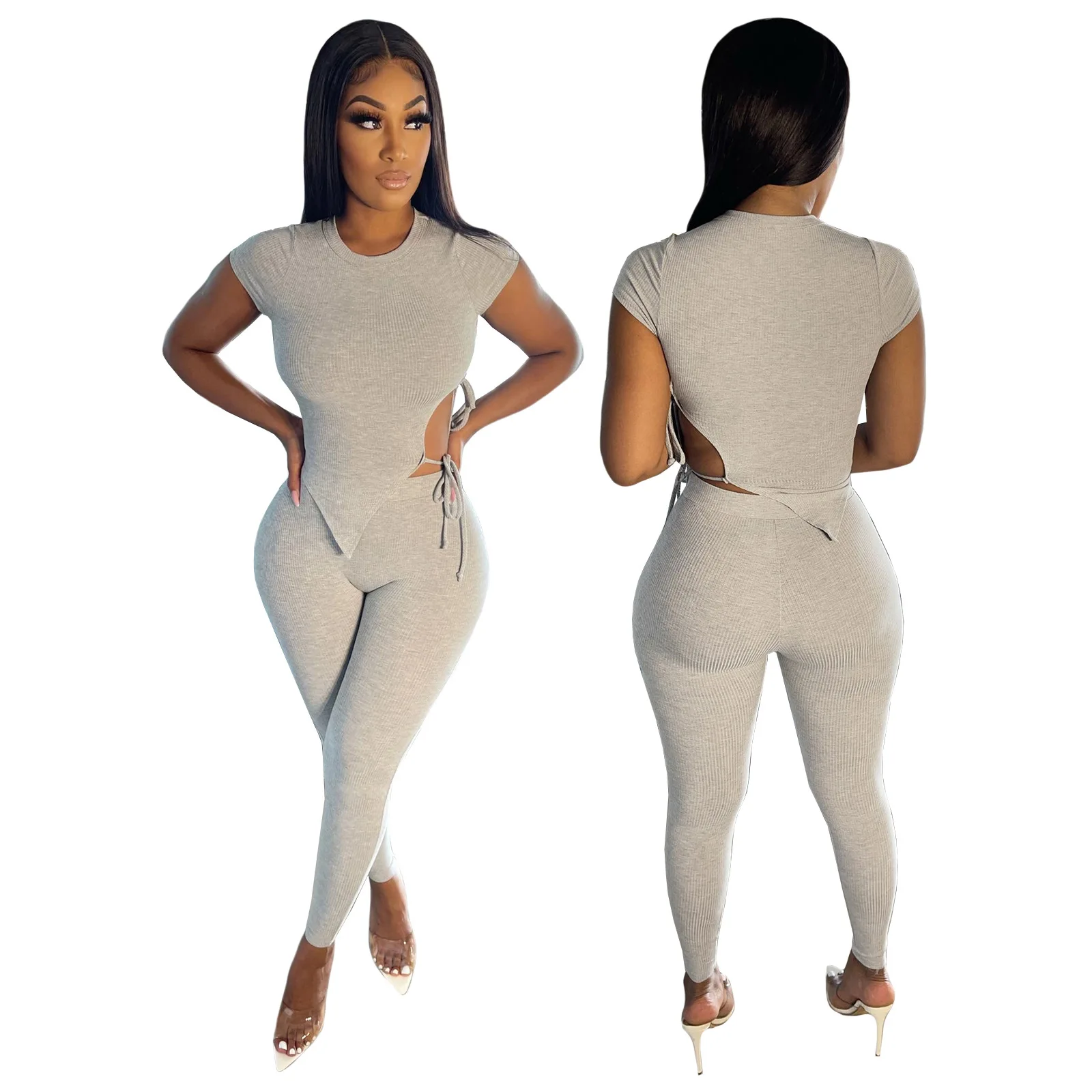 Женский трикотажный комплект из двух предметов однотонный укороченный топ с