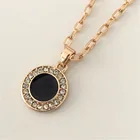 Высококачественное новое модное милое ожерелье с круглыми кулонами черная эпоксидная смола с маленькими прозрачными камнями элегантная Подвеска для женщин
