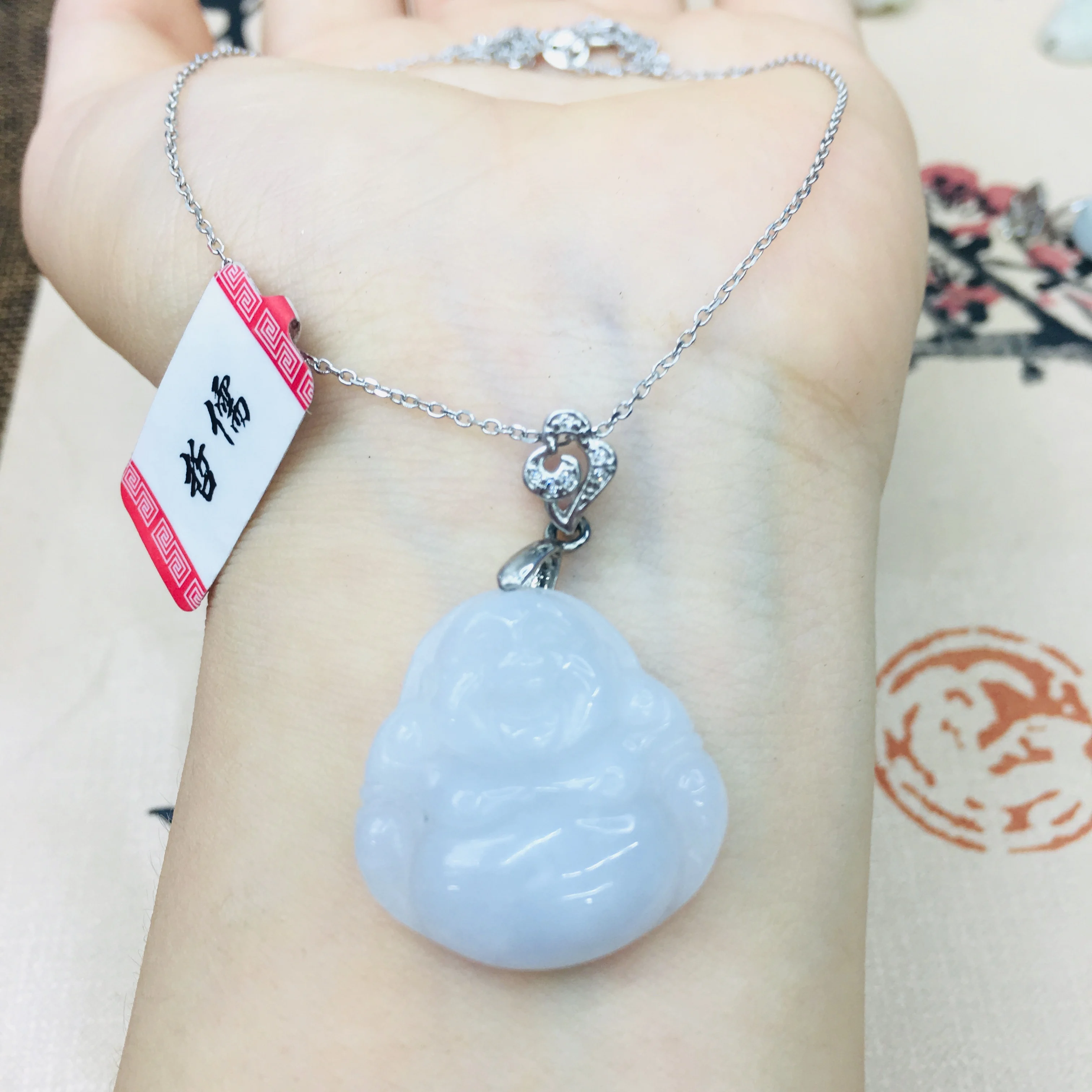 

Natural Burmese Emerald Jade Carving Buddha Pendant with 925 Sterling Silver Necklace Elegant Lady Jade Clavicle Chain