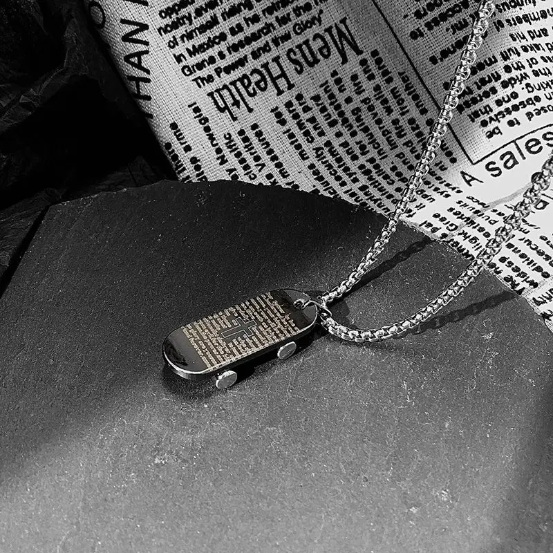 

2021 New Hip-hop Style Titanium Steel Letter Cross Print Skateboard Necklace Pendant for Man Skateboard Necklace for Man Jewelry