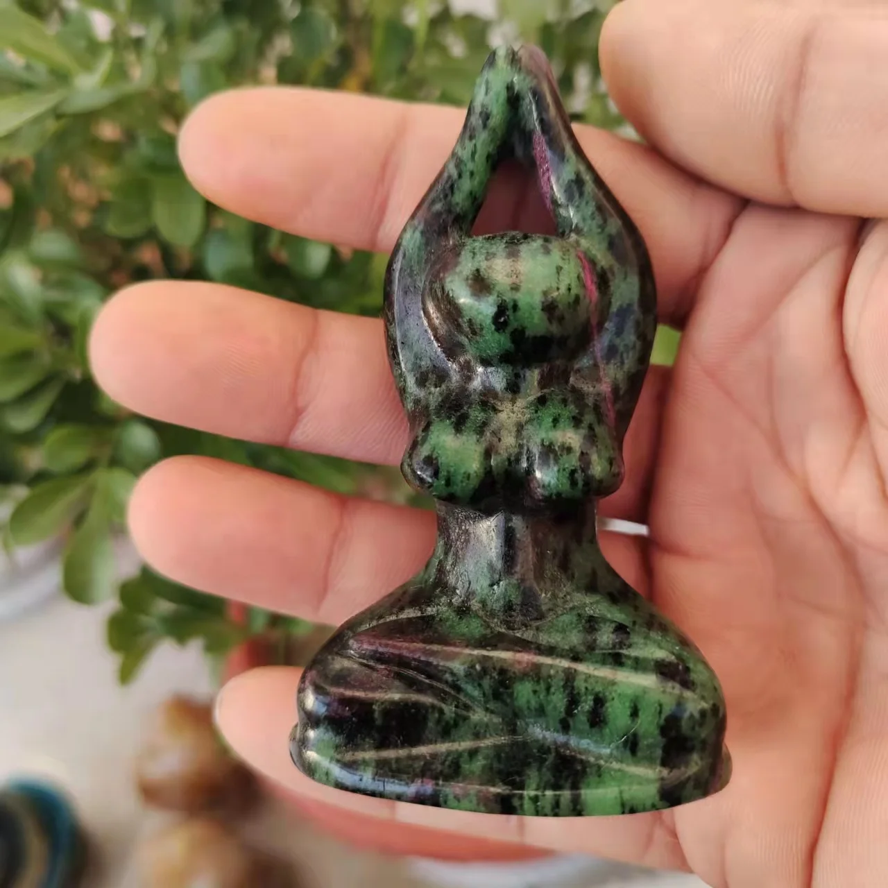 

Natural ore female model handmade crystal carving energy home Decoration treatment decorative stone