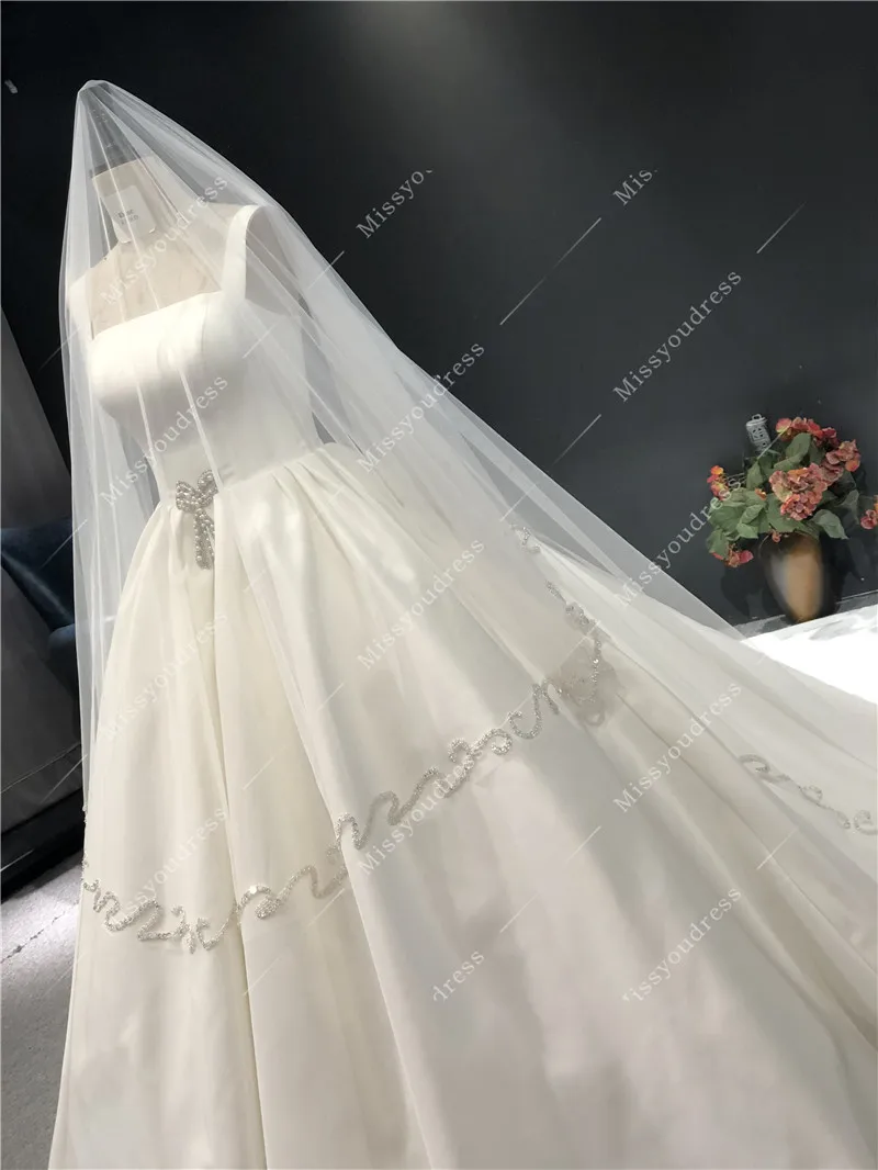 свадебное платье 2021 Newest High Quality Ivory Satin Strapless Ball Gown Floor Length with Train Bridal Wedding Dresses Veil