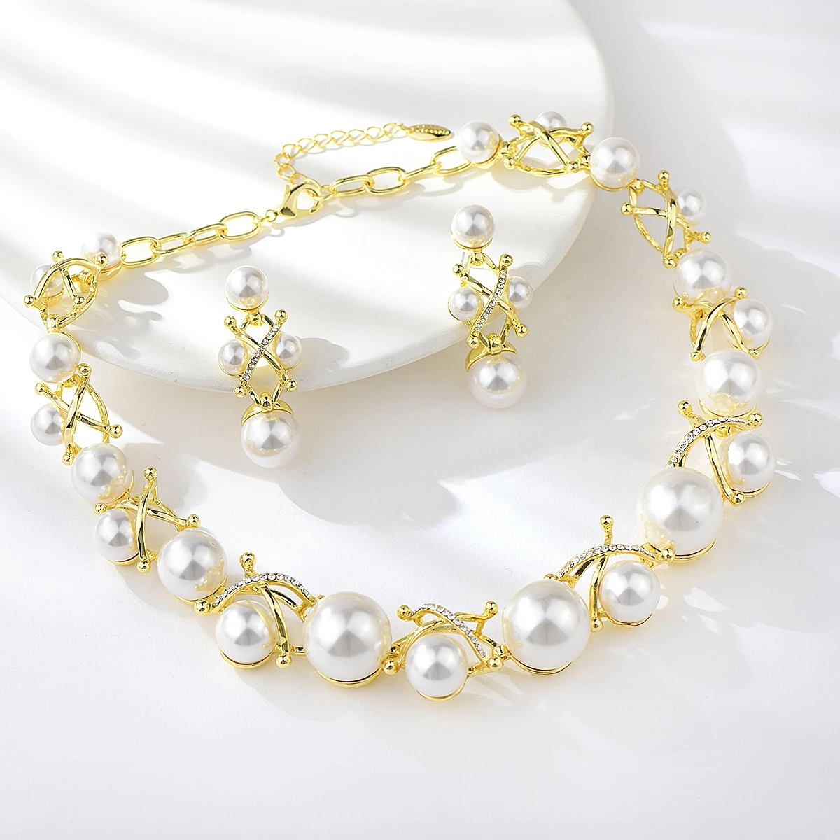 

Viennois Wedding Pearl Jewelry Sets Dubai Gold Choker Necklace and Earrings Crystal Bridal Jewelry Set for Women Accessories