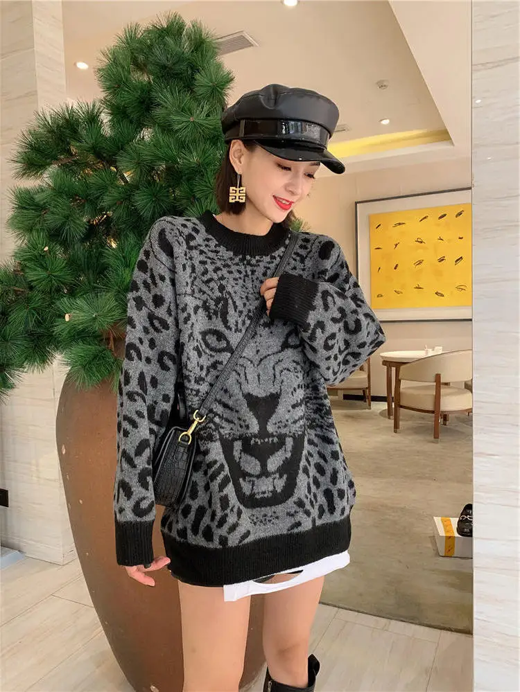 

Stretch Knitted Bottoming Sweater Pullover Female Spring Autumn 2020 Round Neck Leopard Print Loose Sweater Women Long-sleeved