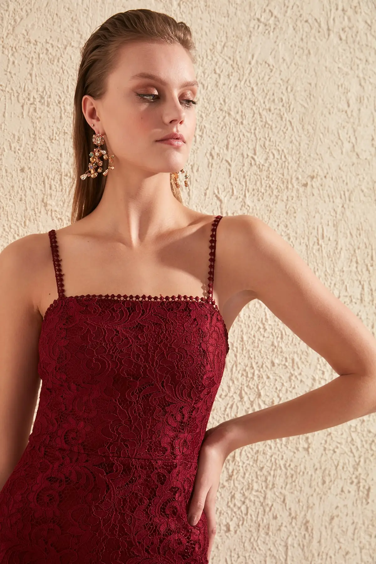 Кружевное платье с кисточками Trendyol TPRSS19EL0341 | Женская одежда