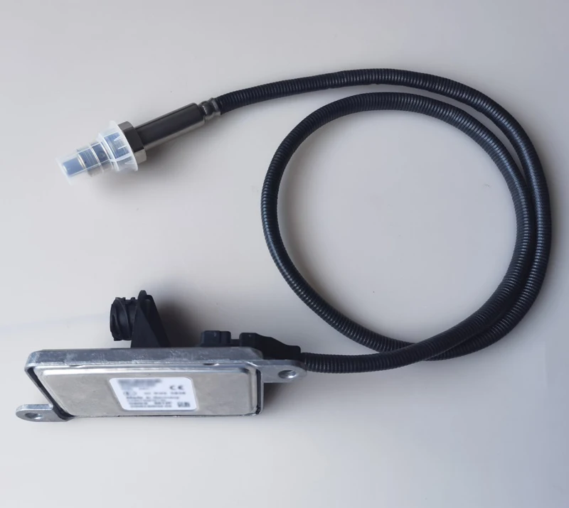 

24V Truck NOx Sensor 5WK9 6612F nitrogen oxygen sensor 2296799 Nox sensor 5WK96612F