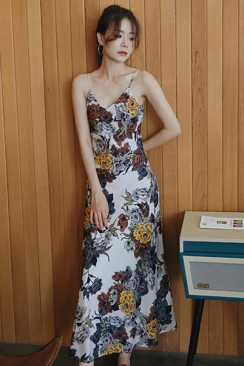 

Chiffon floral suspender skirt 2021 summer dress new retro French temperament thin sexy bottom dress