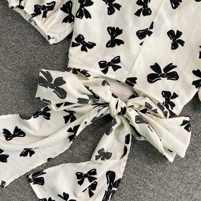 

Korean Summer Blouses Shirts 2021 Fashion Bow Print Bandage White Black Blouse Ladies Crop Tops
