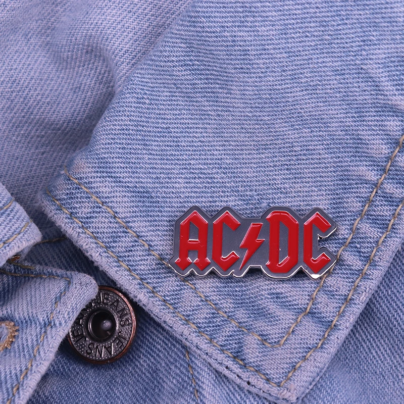 Брошь с эмалью и для молодого гитариста AC/DC |